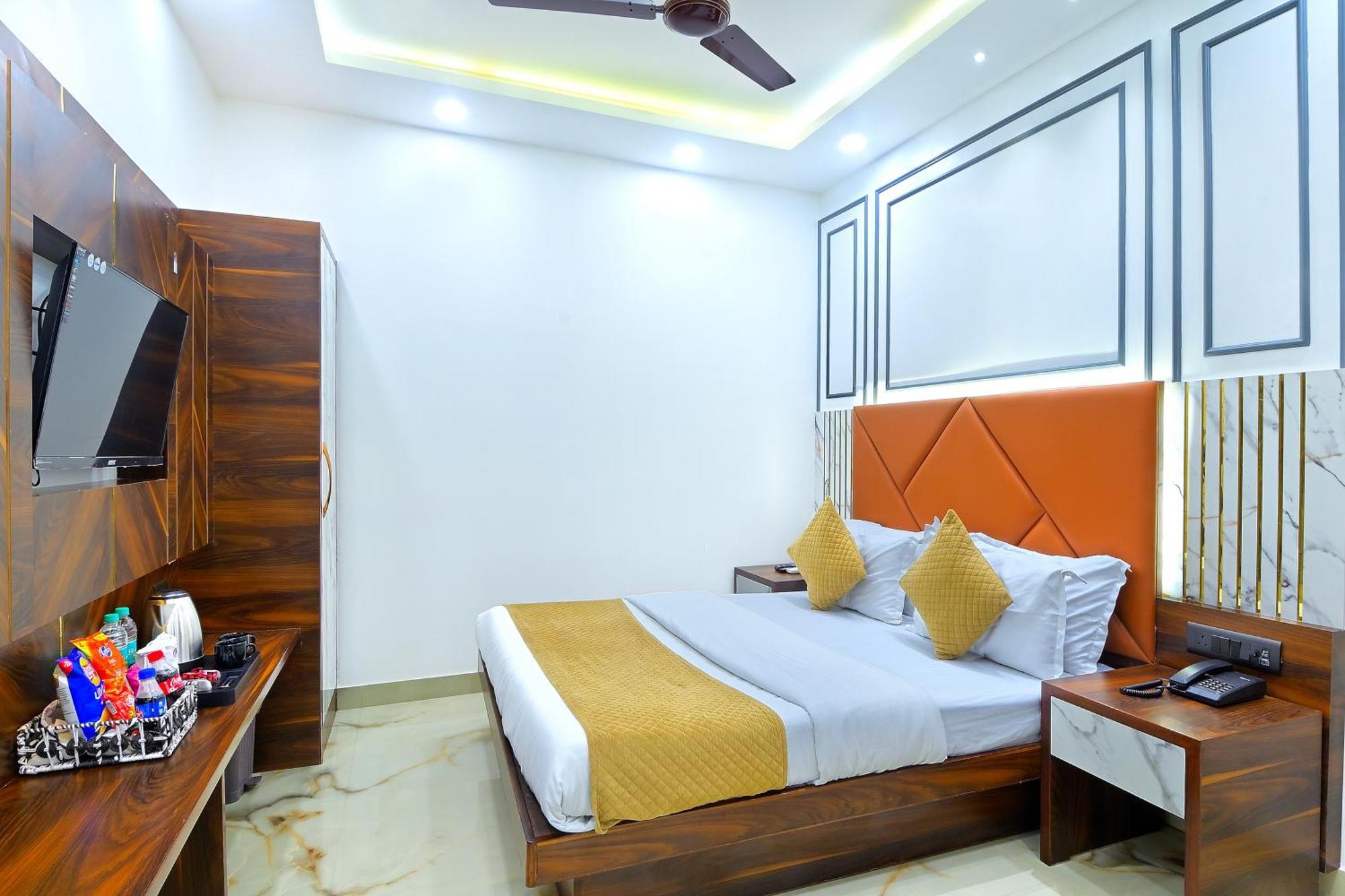 Hotel Nav Durga "2 Walking From New Delhi Railway Station" Екстер'єр фото