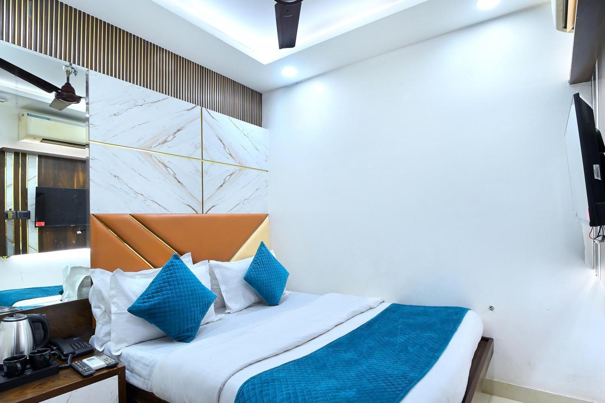 Hotel Nav Durga "2 Walking From New Delhi Railway Station" Екстер'єр фото