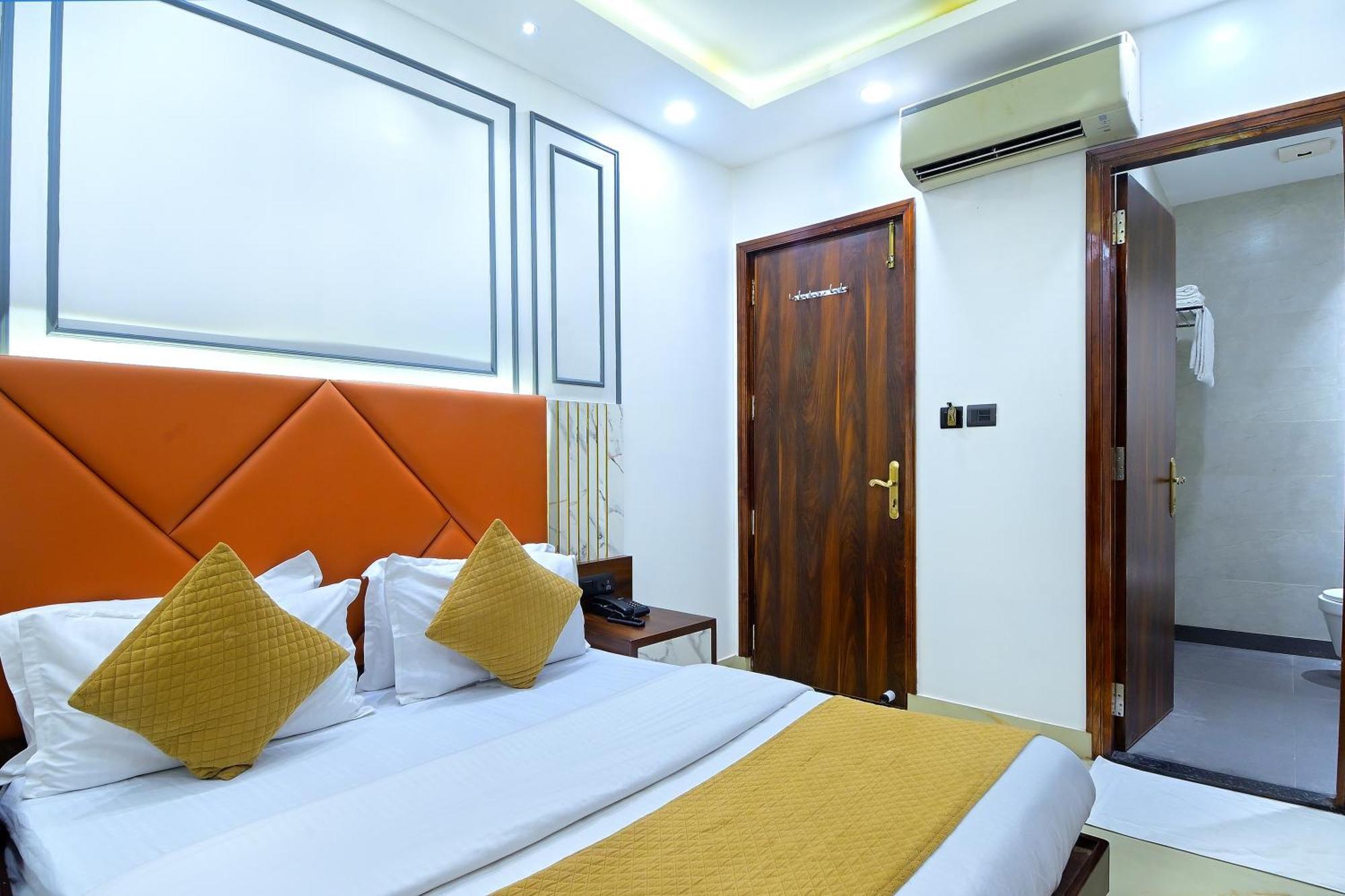 Hotel Nav Durga "2 Walking From New Delhi Railway Station" Екстер'єр фото